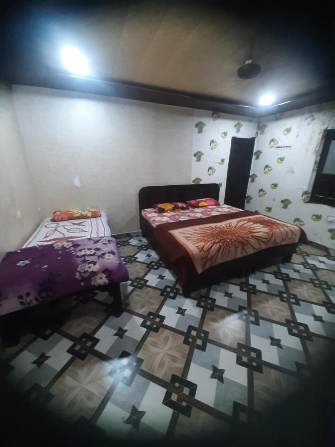 ماثورا Shri Haridas Dham المظهر الخارجي الصورة